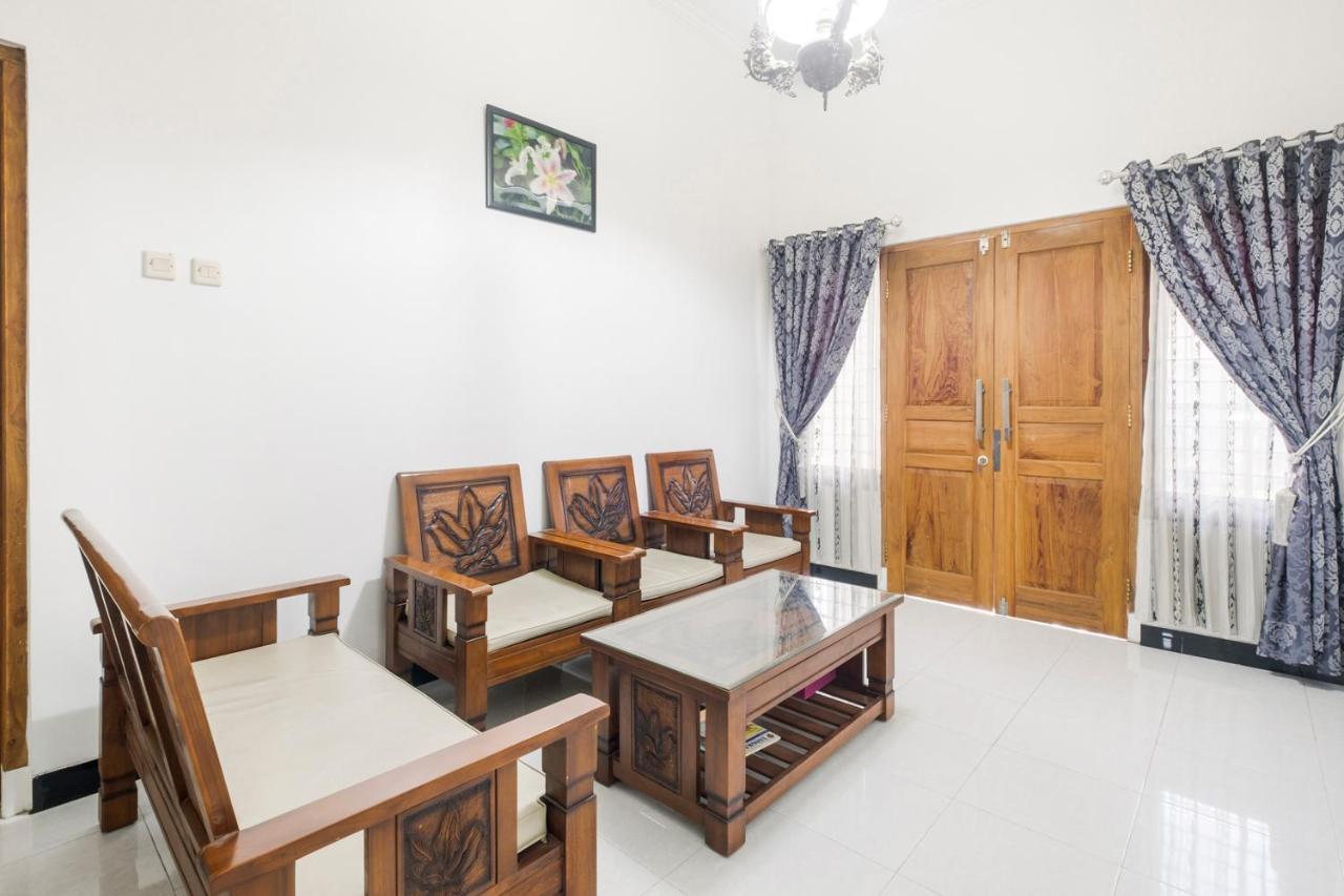 Oyo 3267 Omah Suryo Hotel Yogyakarta Exterior photo