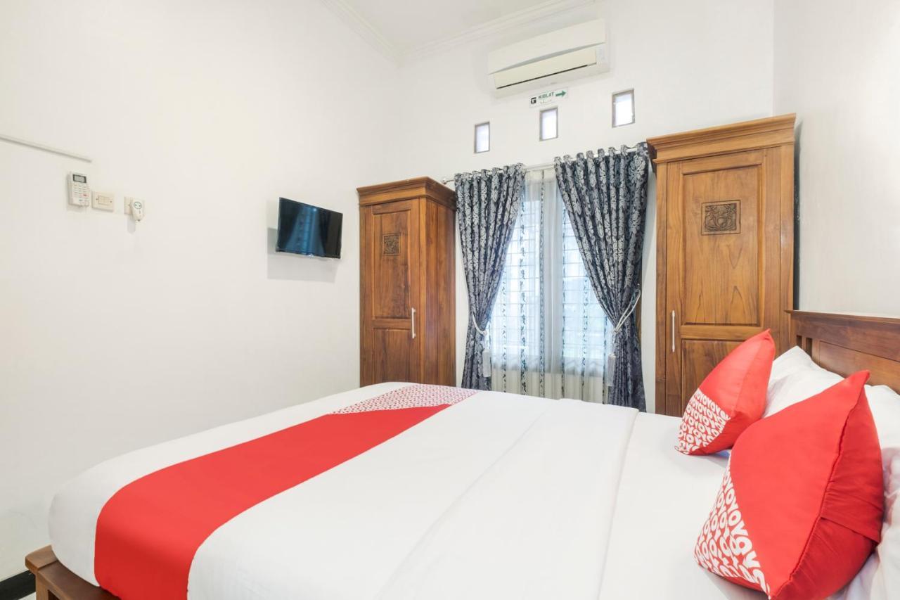 Oyo 3267 Omah Suryo Hotel Yogyakarta Exterior photo